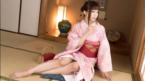 デカチン大好物、即尺おしゃぶり美熟女！霧島ミカ