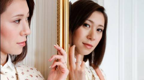 夫に内緒でデリヘルバイト  浜田麻由美